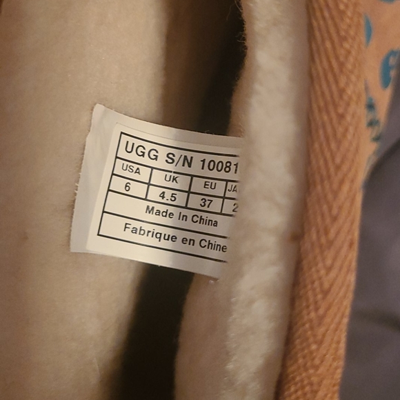 UGG i love ugg skeleton boots - Picture 5 of 6